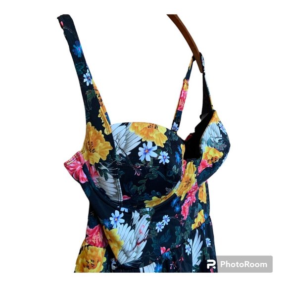 Torrid wings & floral peplum vixen collection swimsuit \ plus size 2x - Picture 3 of 10